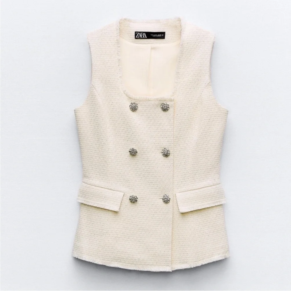 Structured Metallic Thread Long Vest - Picture 3 of 3